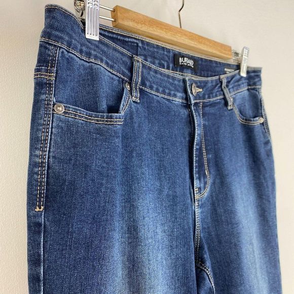 DAVID BITTON Buffalo Mid Rise Stretchy Jean - Picture 4 of 7